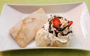 Friturestegt pandekage med is