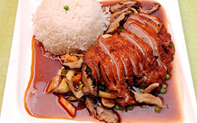 Stegt and i østerssauce